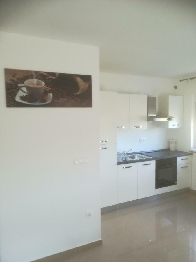 Apartman Ki Apartment Pula Exterior photo